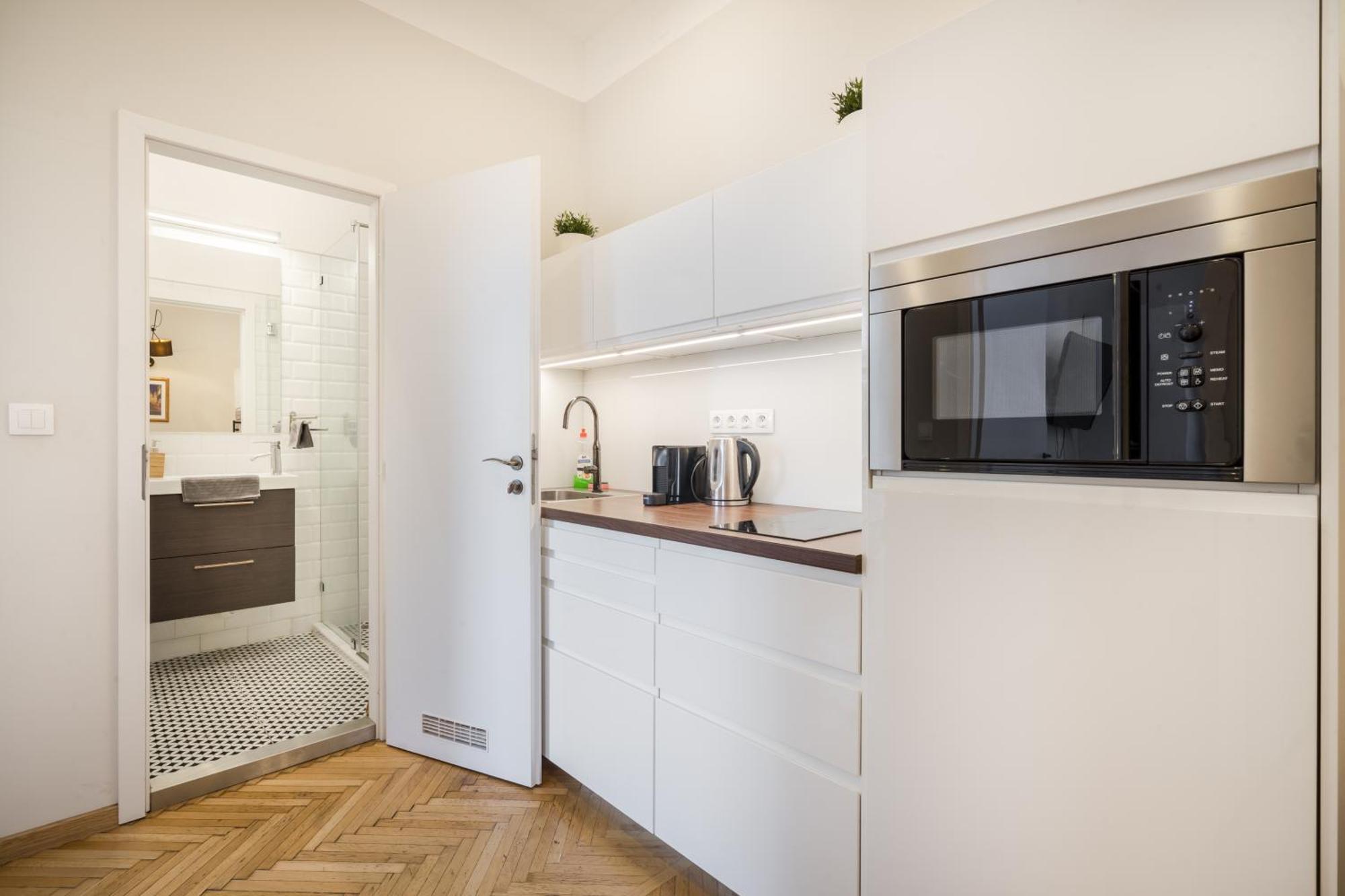 City Block Apartment *