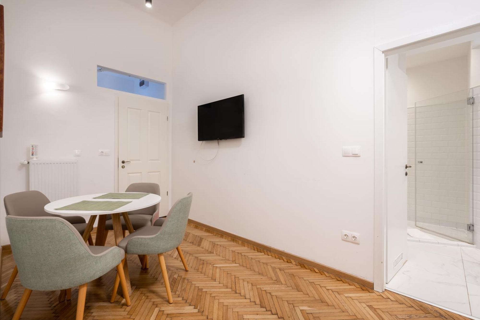 City Block Apartment Budapest