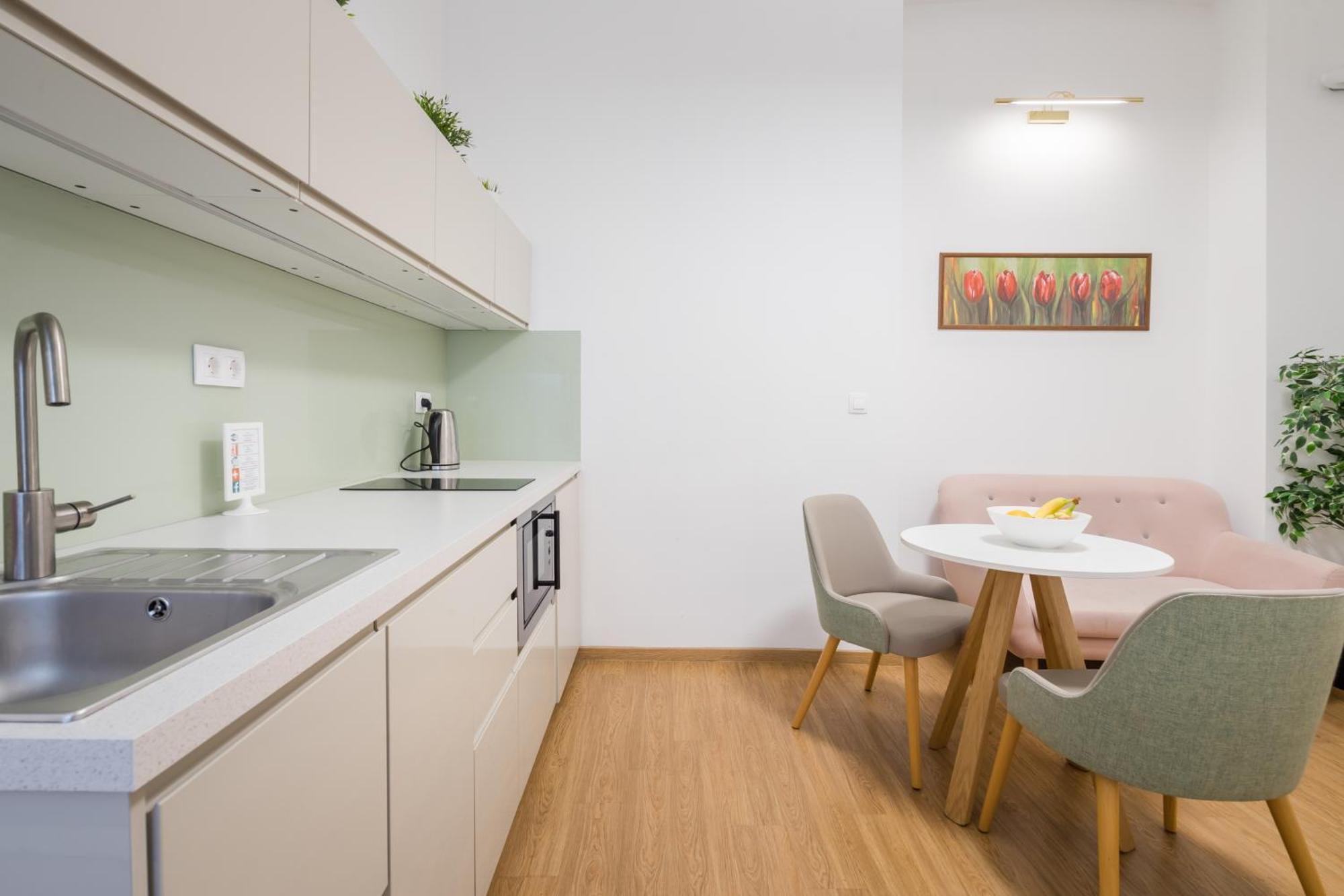 Apartment City Block *